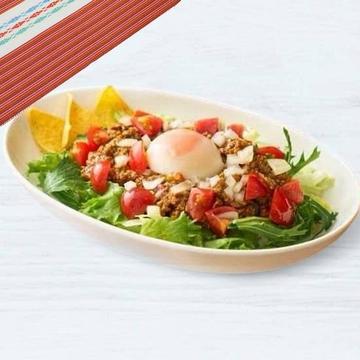 半熟卵のタコライス (Soft-Boiled Egg Taco Rice)