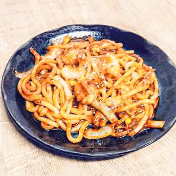 ホルモン焼うどん