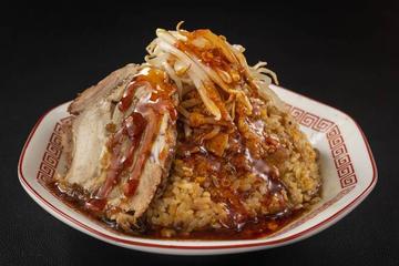 【ラーの杖】 食べるラー油のがけ豚チャーハン