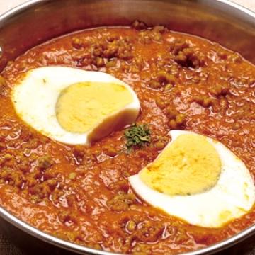 キーマエッグカレー Keema egg curry