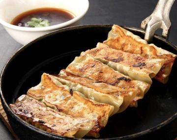 鉄板焼き餃子