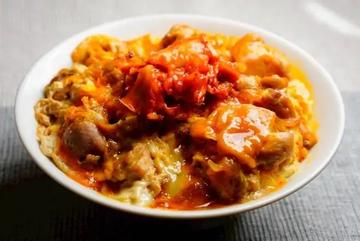 人気No.2 鶏だくキムチの親子丼 Oyako-don with chicken and kimchi