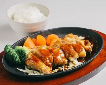 5. 特製照り焼きチキン定食 / Signature Teriyaki Chicken Set