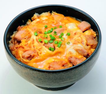 鶏肉たっぷり親子丼