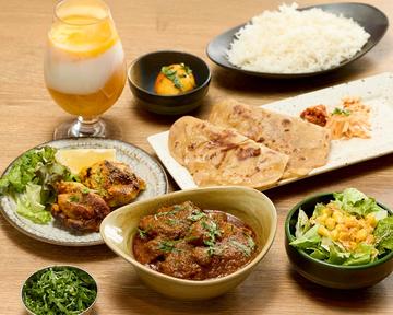 【ランチ専用！】とろとろポークカレーの香草風味+ホームスタイルパラタセット Special Pork Curry +Home Style Paratha Set
