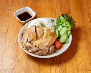カオマンガイDX【デラックス】extra meet  khao man gai with khao man gai sauce