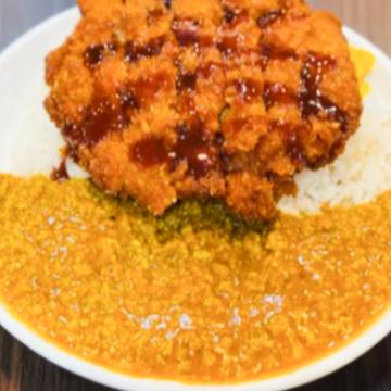 キーマカツカレー
