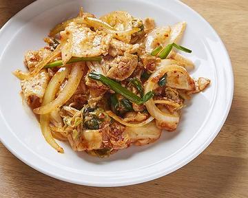 豚キムチ Pork ＆ Kimchi
