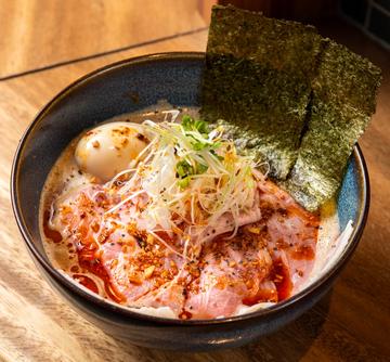 特製濃香泡醤油らーめん