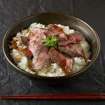 厚切りローストビーフ丼 肉100g
