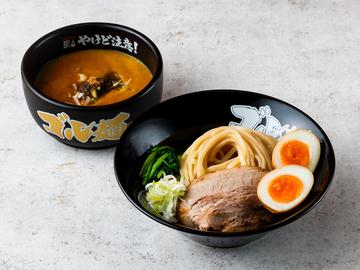 味玉つけ麺(チャーシュー1枚・薬味ネギ・ホウレン草・味玉1個)