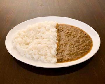 【具材を感じる優しい甘みのある、まろやかな】オニオンプレーンカレー