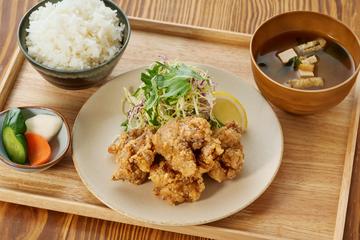 さつま地鶏の唐揚げ定食(味噌汁付き)