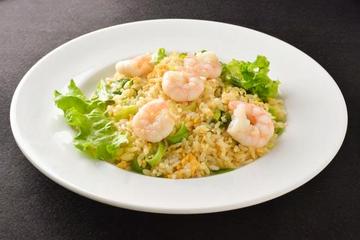 エビレタス炒飯 Shrimp and Lettuce Fried Rice
