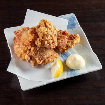 もも肉の唐揚げ Fried Chicken Thighs