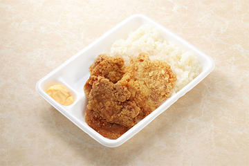 特大唐揚げ弁当 あいもり3個(醤油2個+旨塩1個)