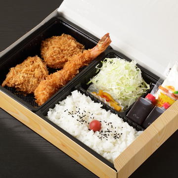 ヒレかつ2個＆海老フライ1個弁当