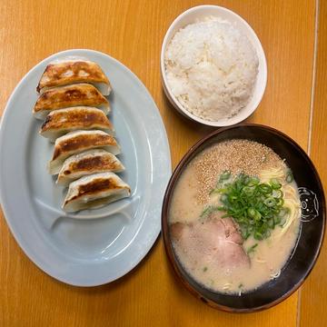 博多ラーメン+半ライス+博多一口餃子6個