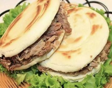 (麻辣味)牛腱子(牛スネ肉ハンバーガー)1枚