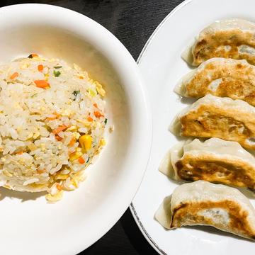 チャーハンと餃子のセット