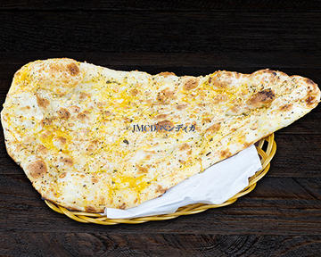 ガーリックナン Garlic Naan