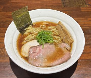 鴨香る鶏醤油らーめん