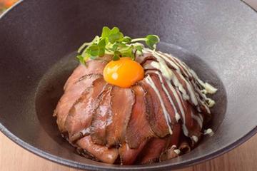 牛タンローストビーフ丼