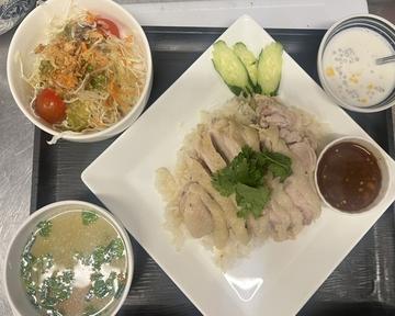 カオマンガイセット Khao Man Gai Set