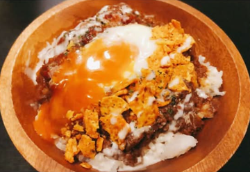 【温玉】ゴロゴロお肉のタコライス(ご飯多め) Chunky Meat  Taco Rice