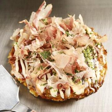 山芋のっけお好み焼 Okonomiyaki Topped with Japanese Yam