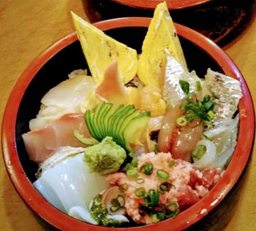 海鮮丼