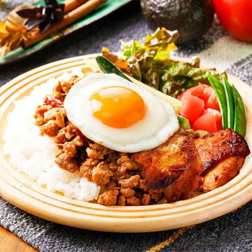 タンドリーチキン(骨無し)のガパオ飯