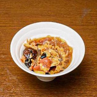 薬膳麻辣湯(低カロリー食材メイン)