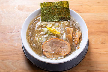 濃厚煮干しらぁめん