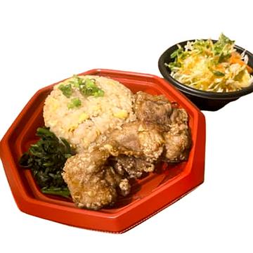 チャーハンと油淋鶏弁当