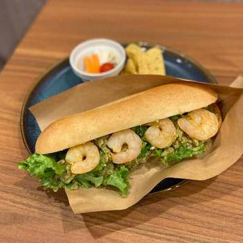 【ポテトセット】えびアボガーリックサンド | 【French Fries Set】Shrimp ＆ Avocado with Garlic Oil