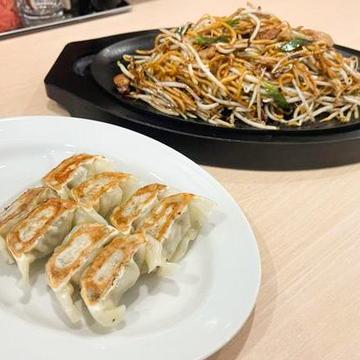 焼そば(大盛) ＆ 一口餃子(8個)