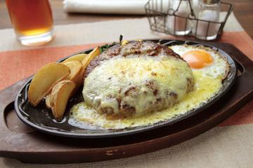 たっぷりチーズハンバーグ300g
