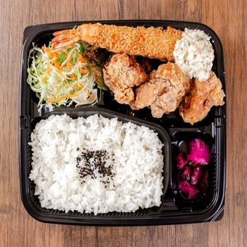 海老フライ弁当(もも)