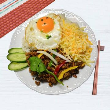 チーズ入りガパオライス Gapao Rice with Cheese