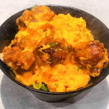 ふわとろ唐揚げの卵とじ丼