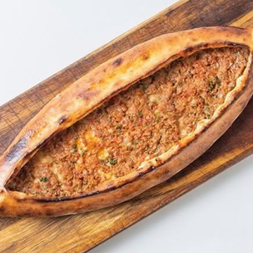 挽肉のピザ Kiymali Pide