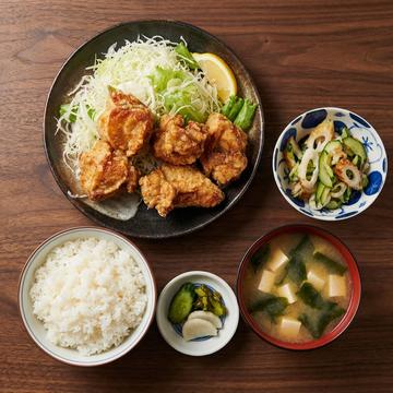 鶏の唐揚げ定食