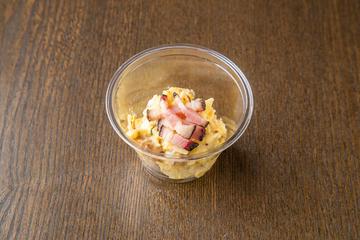 北海道北あかりと燻製卵のポテトサラダ