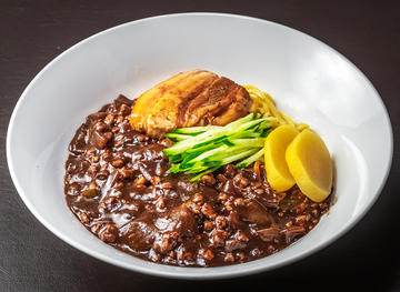 豚角煮ジャージャー麺