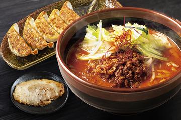 辛味噌野菜らーめん+炙りチャーシュー1枚+餃子