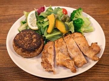 New・皮なし鶏モモ肉+牛赤身肉ハンバーグ chicken+hamburger