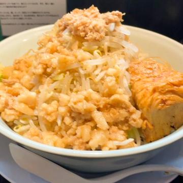 【季節の限定】二郎系味噌らーめん 豚1枚