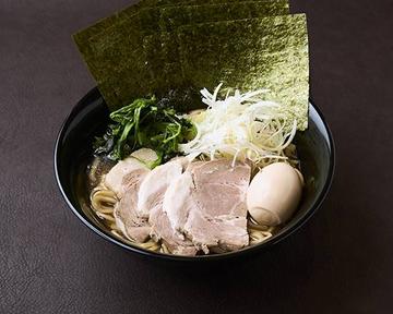 スペシャル豚骨醤油らーめん