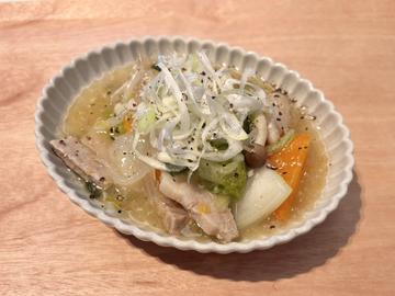 ブラックペッパー香る豚バラの塩煮込み弁当(白米)